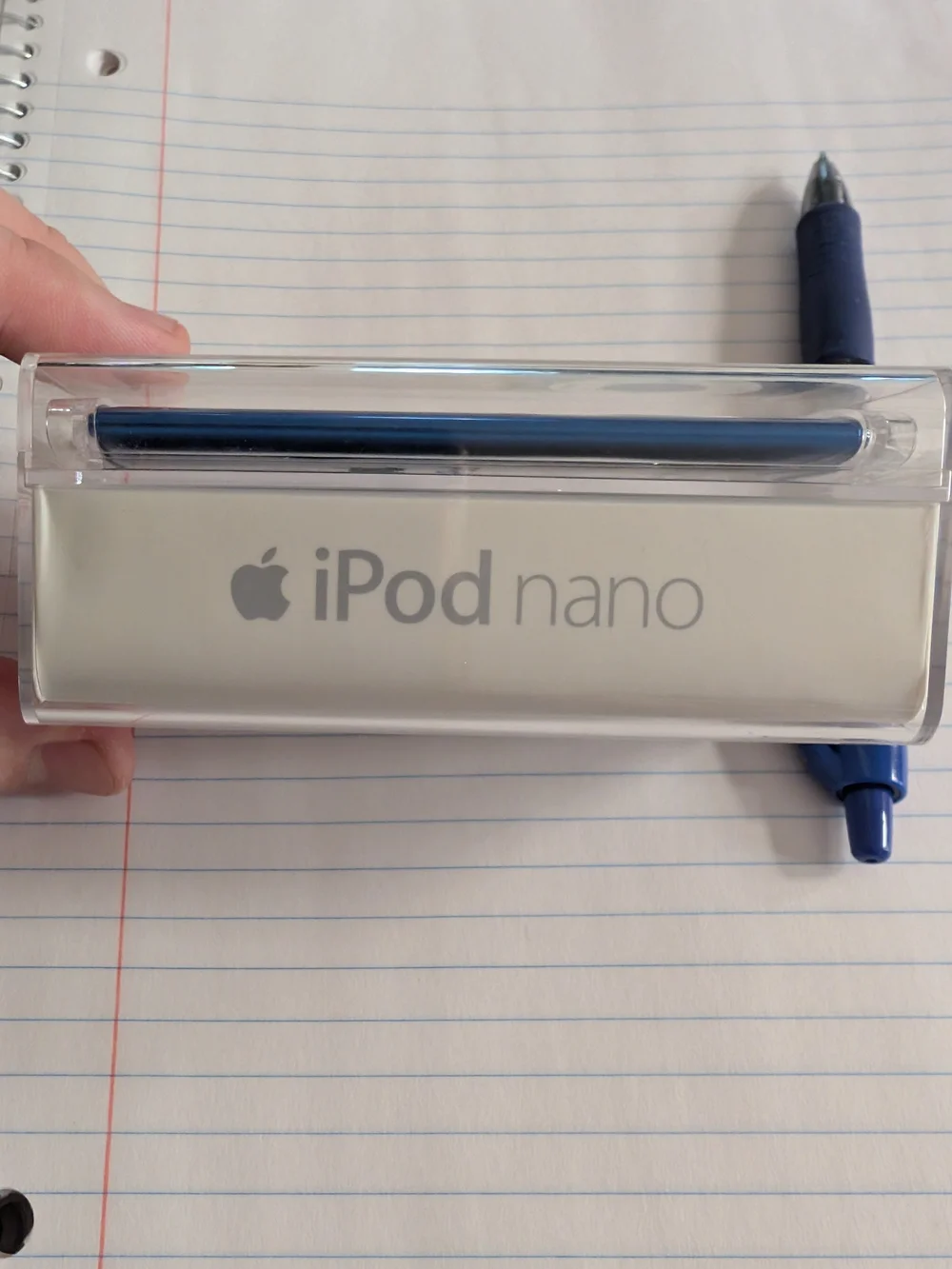 Apple Blue iPod Nano 8gb with White Click Wheel